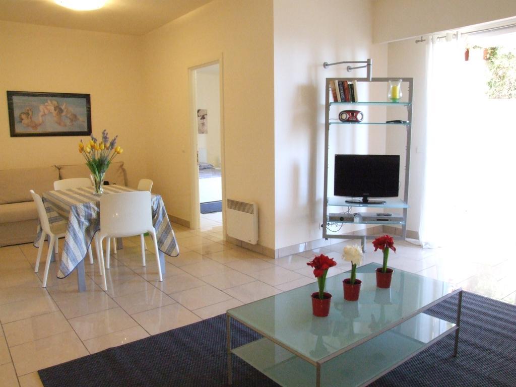 Appartement Au Chateau Vallaya Menton Exterior photo