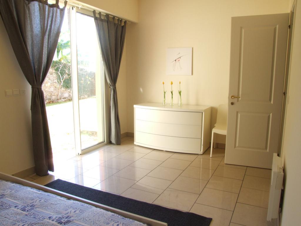 Appartement Au Chateau Vallaya Menton Exterior photo