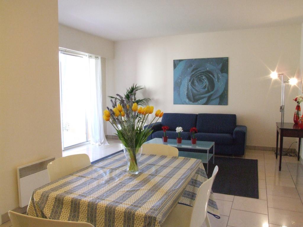 Appartement Au Chateau Vallaya Menton Exterior photo