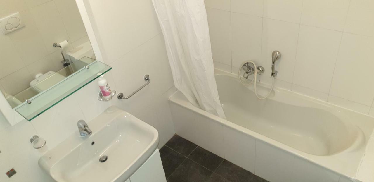 Appartement Au Chateau Vallaya Menton Exterior photo